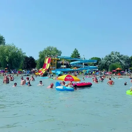 빌라 Verona - Indoor Pool, Sauna Alsóörs